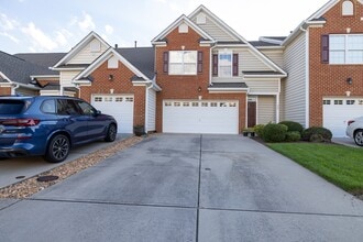 Building Photo - 305 Jamerson Ct