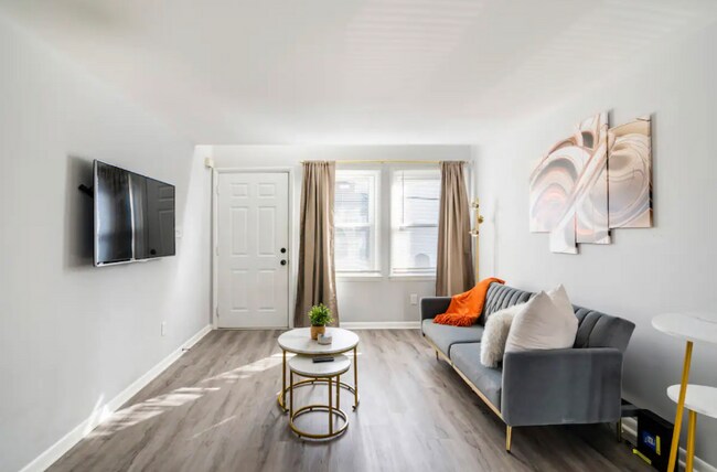 Foto del edificio - 721 N Poplar St