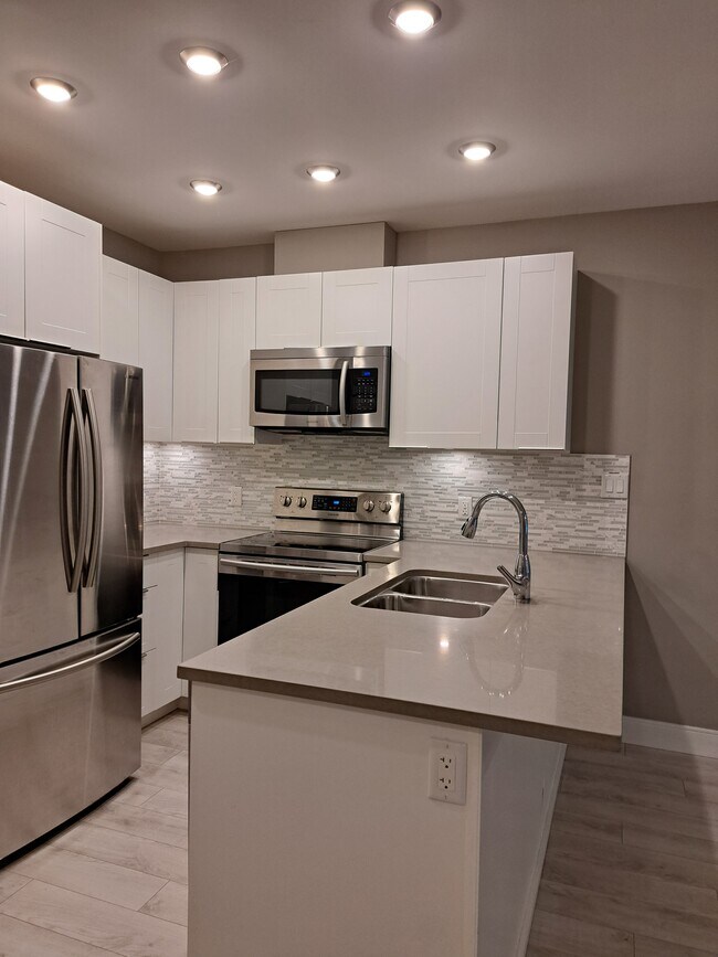 Kitchen - 1531 Elford St