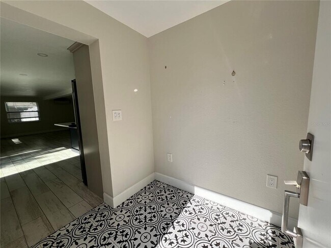 Building Photo - 1142 LOTUS DRIVE UNIT C