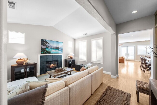 Foto del edificio - 27067 Sunningdale Way