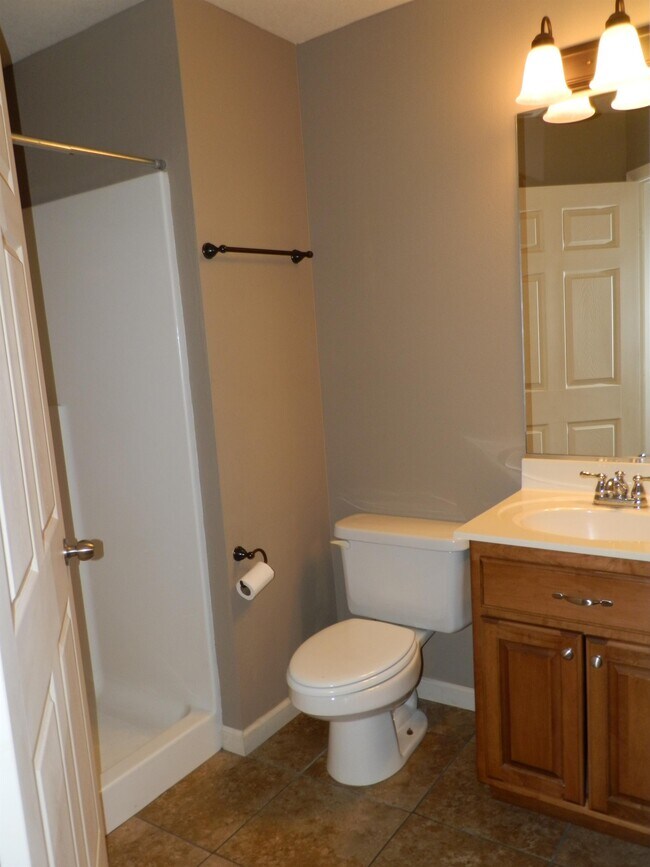 1402 S 12th St, Paragould, AR 72450 Townhouse for Rent in Paragould