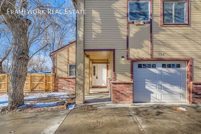 Foto del edificio - 143 E Longs Peak Ave