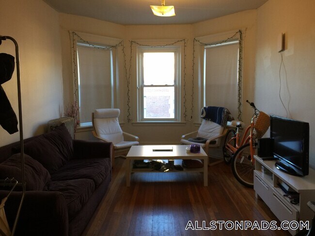 Building Photo - 5 Walbridge St