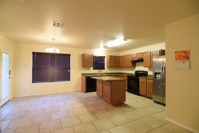 Foto del edificio - 3501 Regency Ct