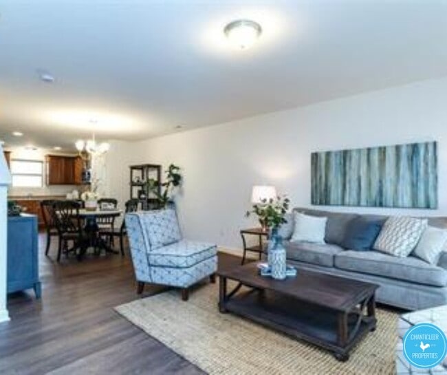 Building Photo - 25 Belhaven Dr