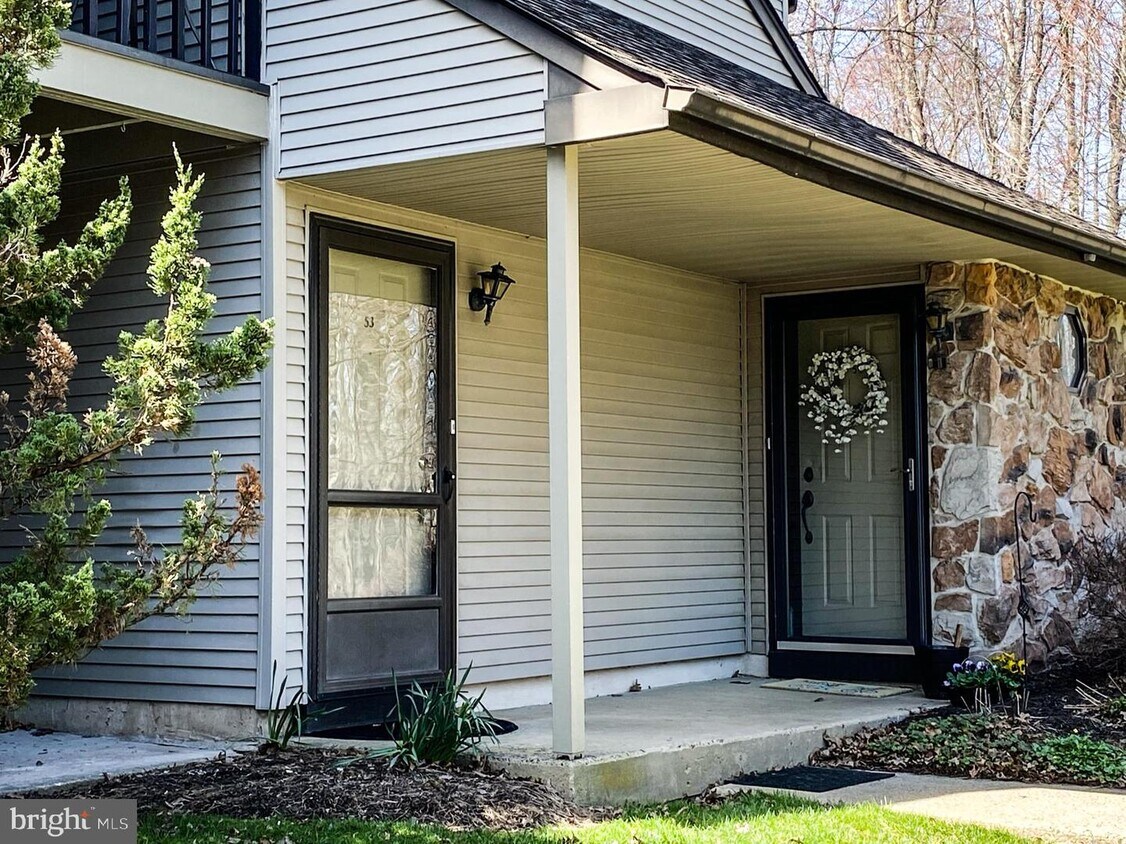 53 Basswood Ct, Warrington, PA 18976 Room for Rent in Warrington, PA