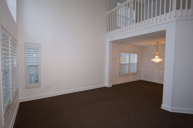 Foto del edificio - 3/2.5 with 2-car garage in Maitland
