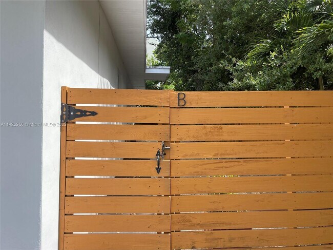 Building Photo - 220 NW 47th St