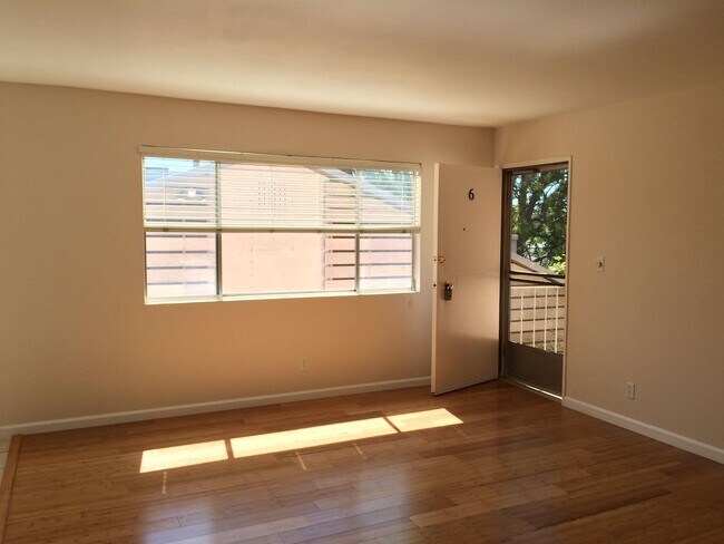 Foto del edificio - 2628 6th St