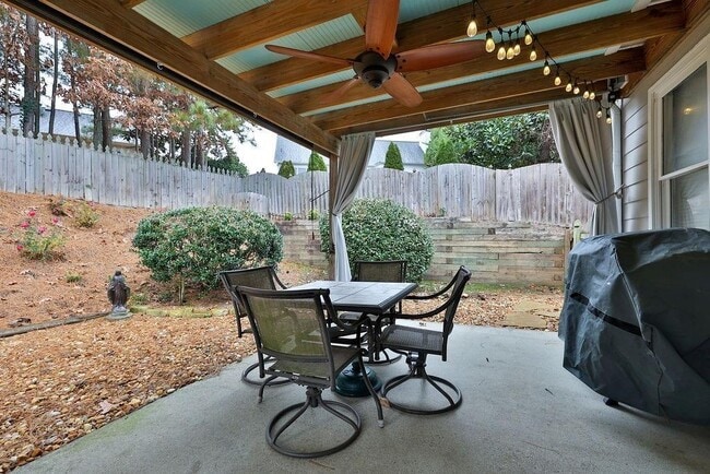 Building Photo - 1435 Lake Heights Cir