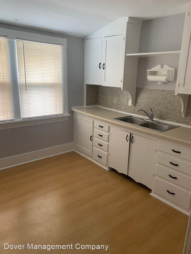 Foto del edificio - 1 br, 1 bath House - 215 1/2 Jackson