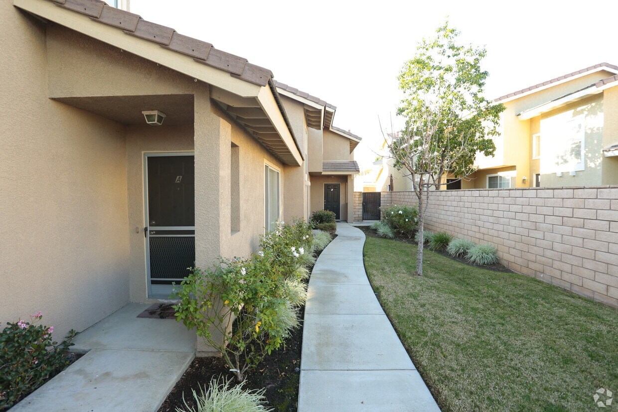 223 S Flower Ave, Brea, CA 92821 Apartments in Brea, CA