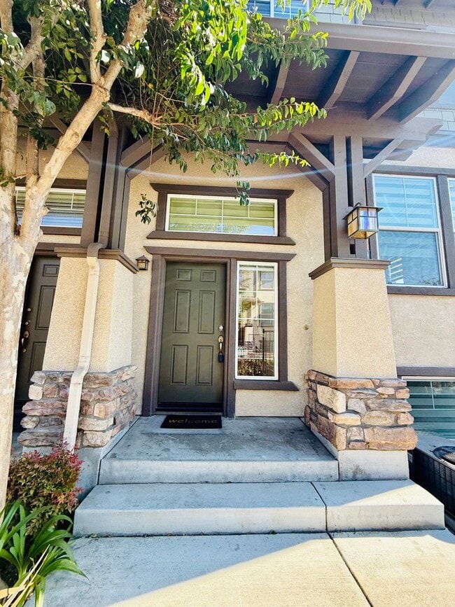 Building Photo - 1285 Tiger Eye Dr