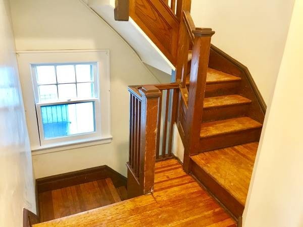 Building Photo - 65 Durand Pl