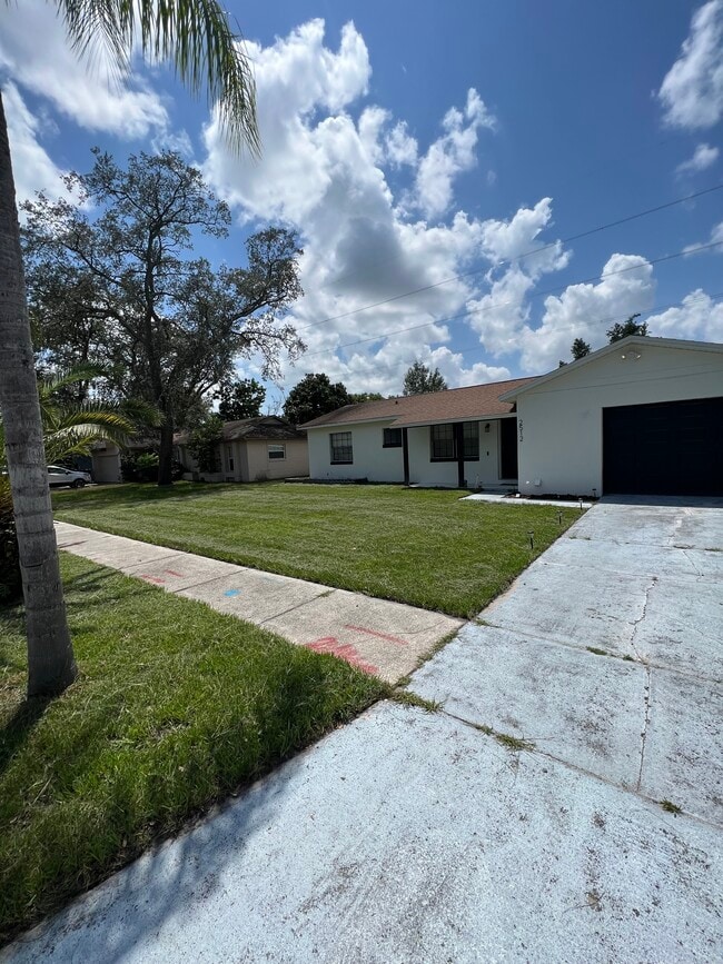 Building Photo - 2512 Newbolt Dr
