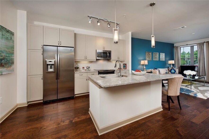Photo - 2420 Peachtree Rd NW