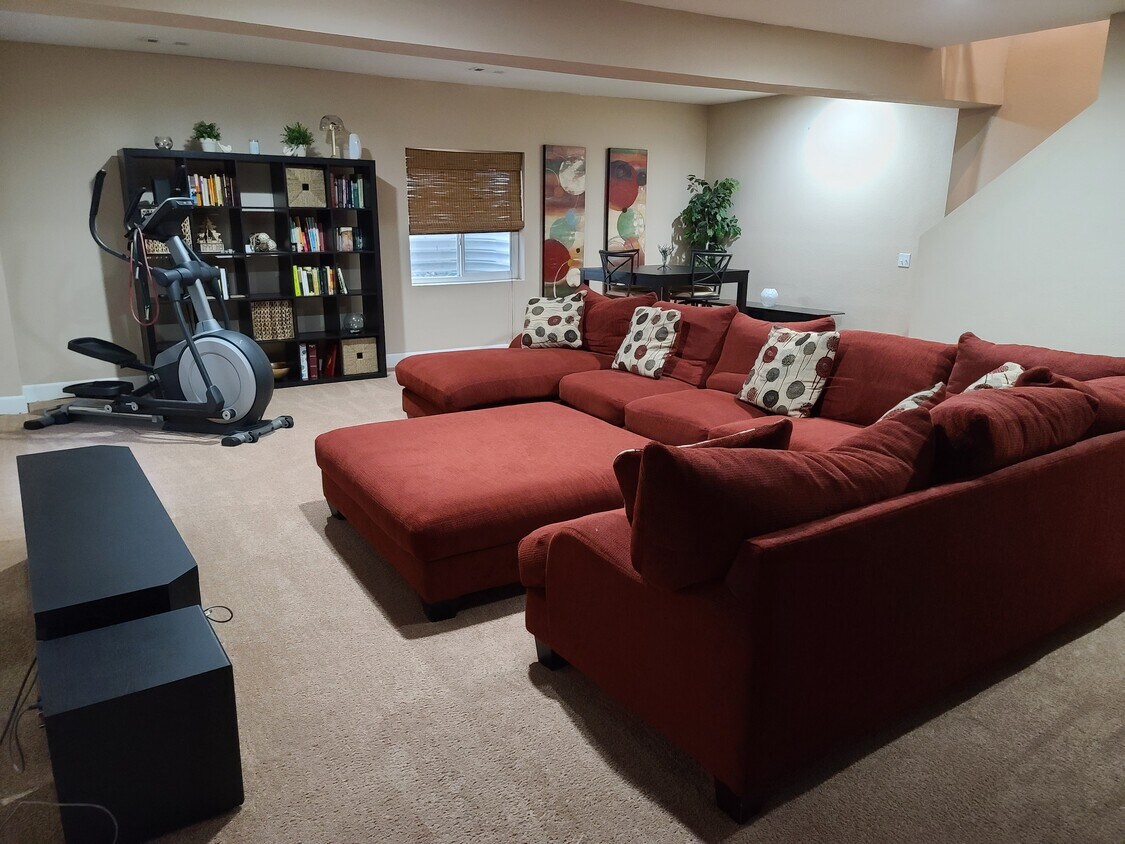 Foto principal - 5022 S Rome St