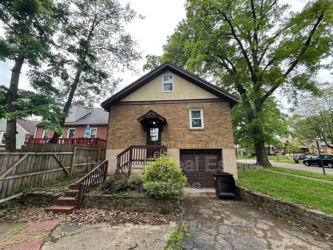 Building Photo - 6620 Highland Ave