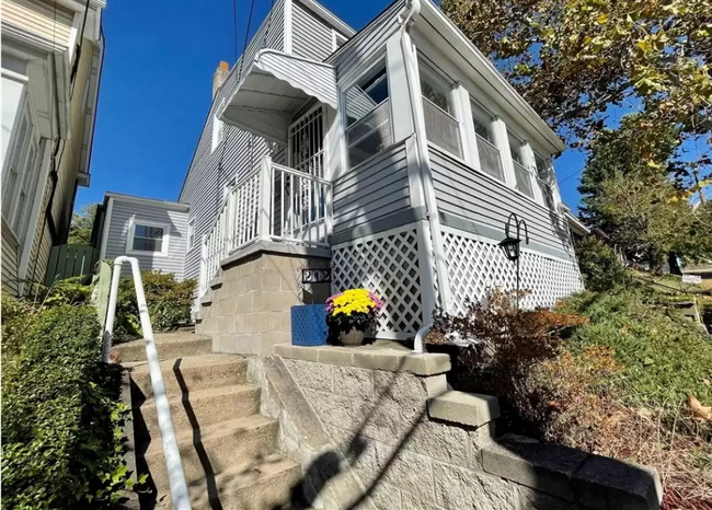 Covered stoop entry - 212 Lorenz Ave
