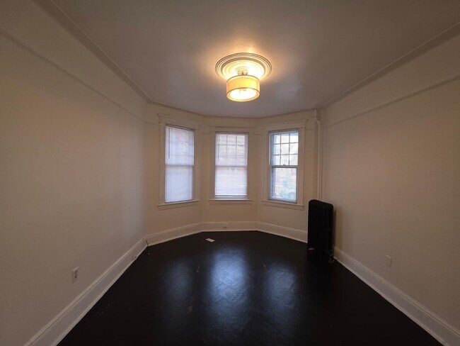 Foto del edificio - 45 Neptune Ave