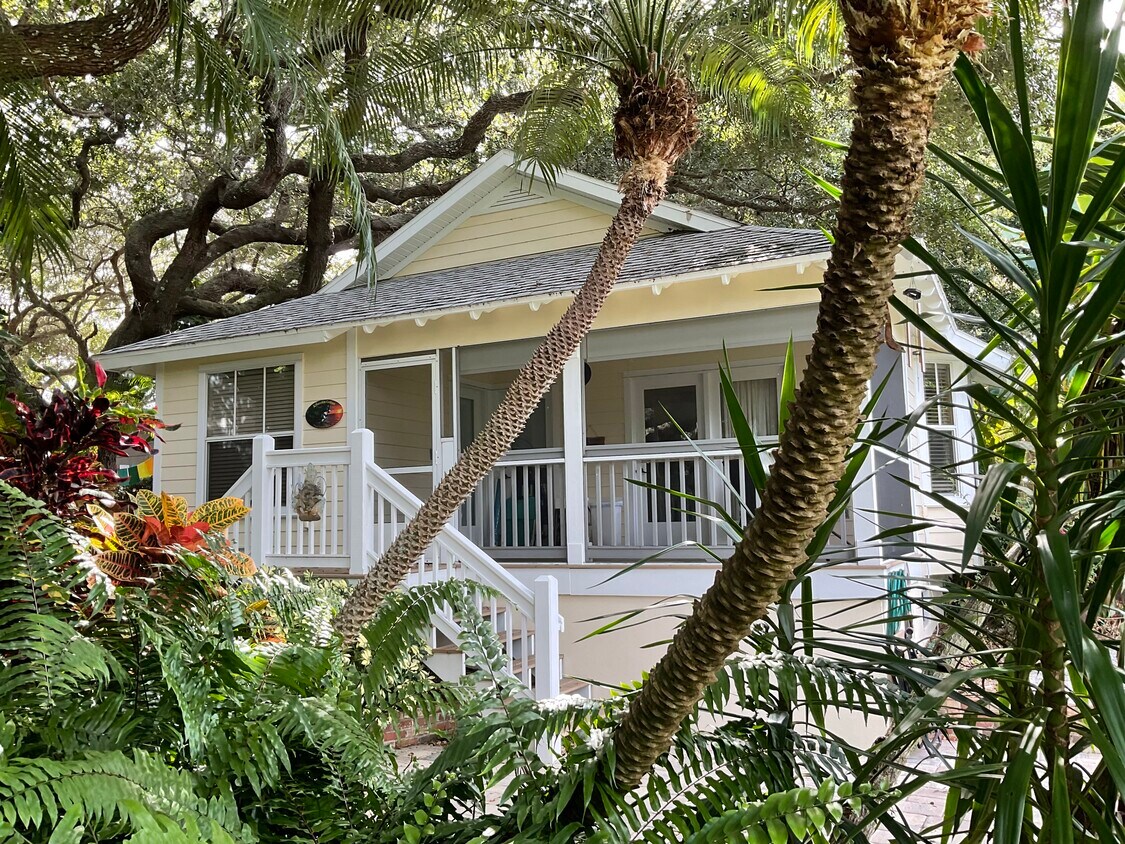 Kingfisher Cottage - 4426 Saxon Dr