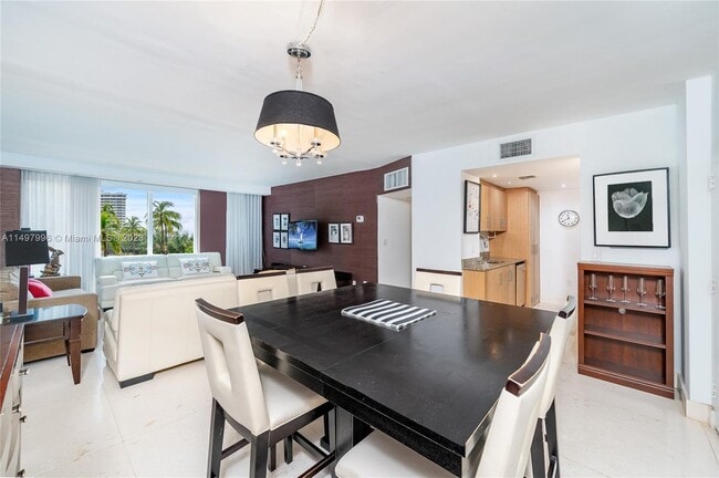 Building Photo - 10275 Collins Ave