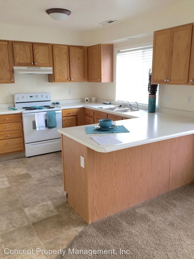 Primary Photo - 4111 S Highland Dr