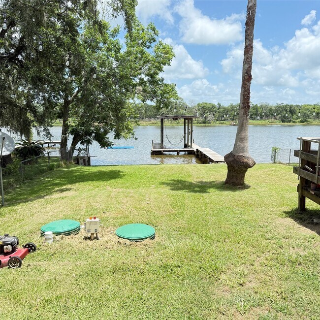Foto del edificio - 6326 County Rd 659