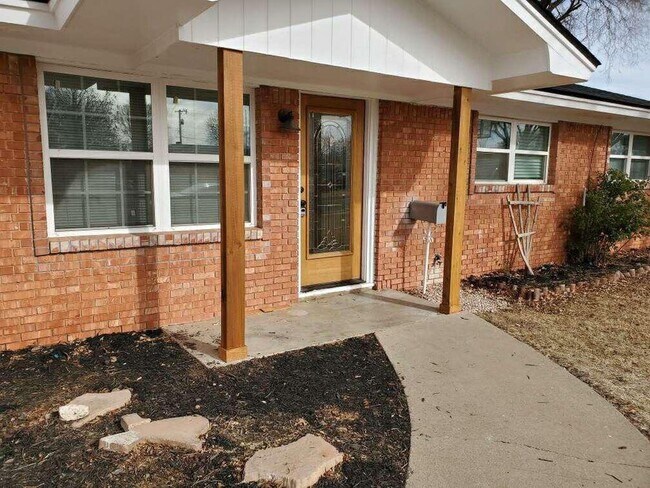 Building Photo - 4912 7th St