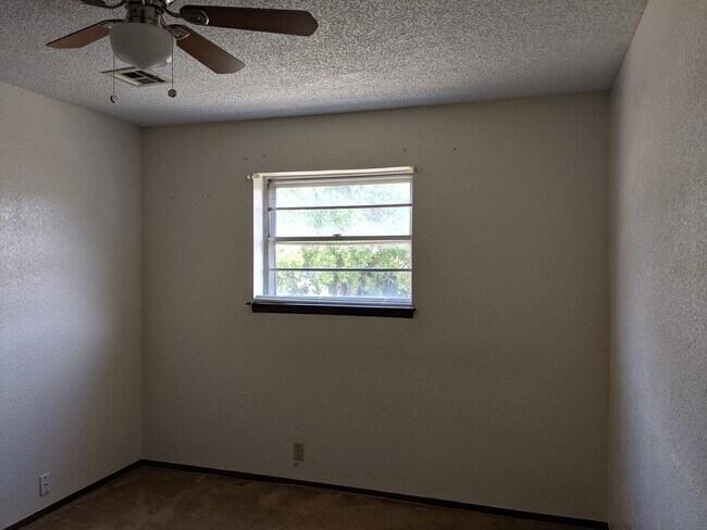 Building Photo - 3611 Wynn Cir