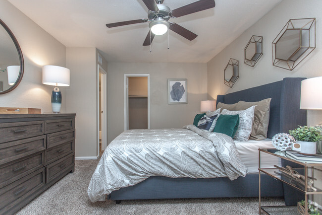 2 Br, Master Bedroom - Steepleway Downs