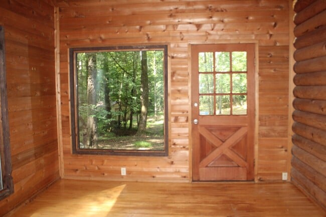 Building Photo - 5650 Lanny Dr