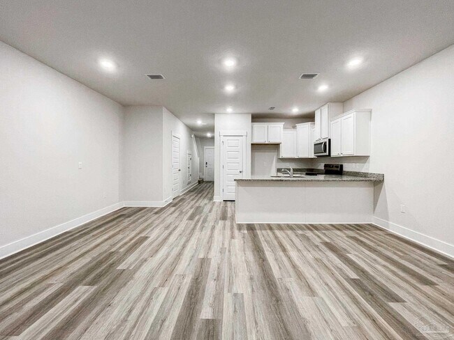 Foto del edificio - 9455 Nature Crk Ln