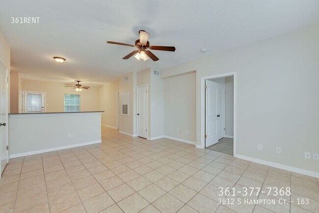 Foto del edificio - 3612 S Hampton Ct