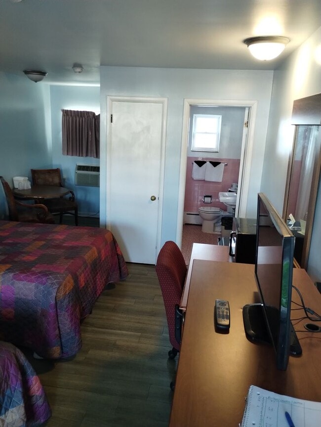 Building Photo - Riviera Motel