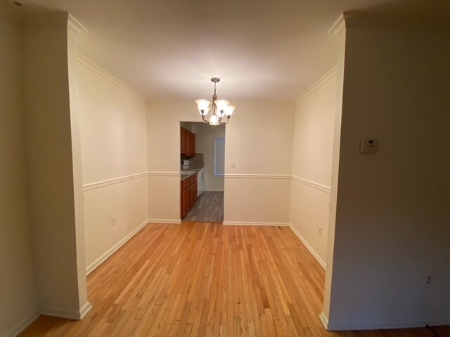 Foto del edificio - 957 E Oak St