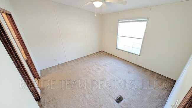 Building Photo - 3/2 Home in Fletcher - Pond Access