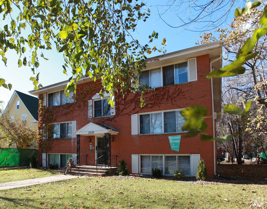 Foto del edificio - 3030 29th Ave S