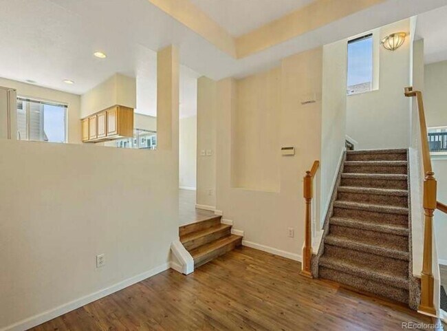 Foto del edificio - 11250 Florence St