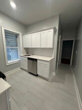 Building Photo - 4614 Park Ave Apartments