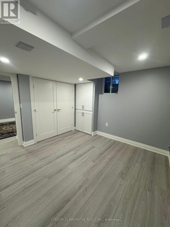 Building Photo - 12 Brider Crescent