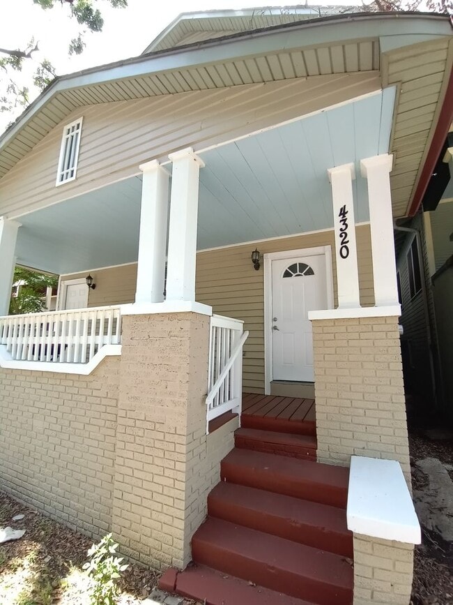 Photo - 4320 Banks St Apartment