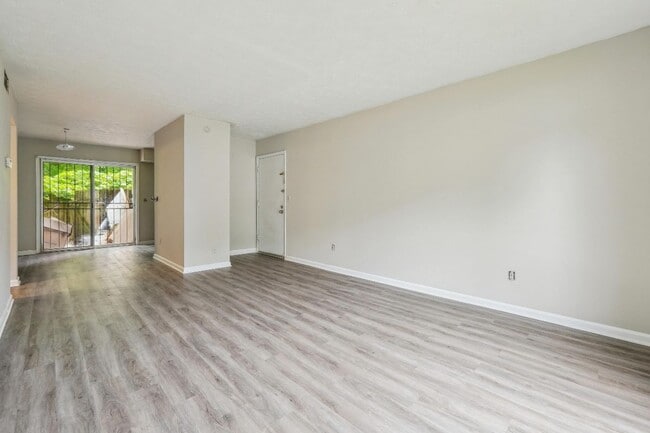 Building Photo - 3194 Abbeywood Dr