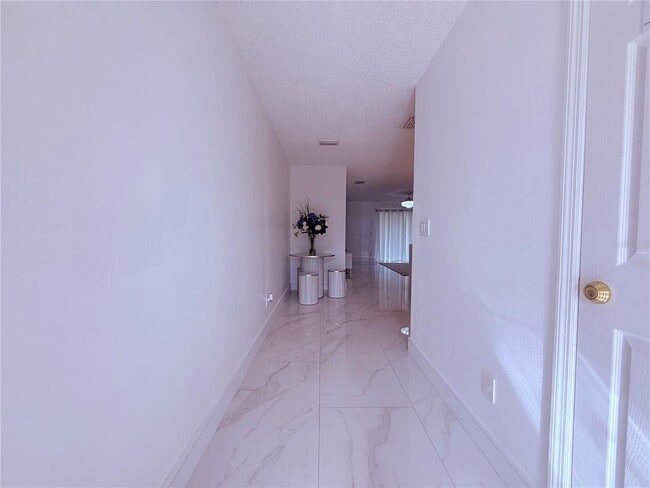 Foto del edificio - 4309 Winding River Way