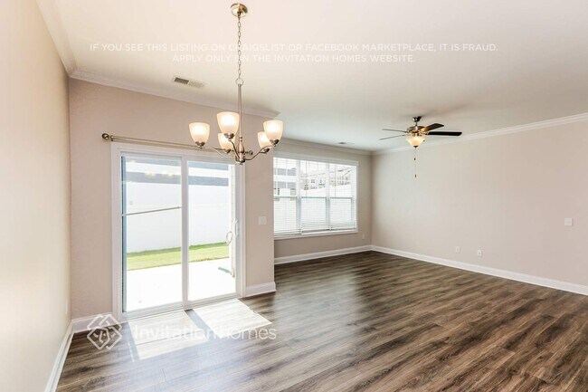 Foto del edificio - 7016 Harris Bay Rd
