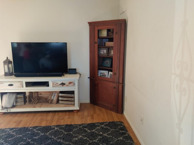 Foto del edificio - 8328 Florentine Rd