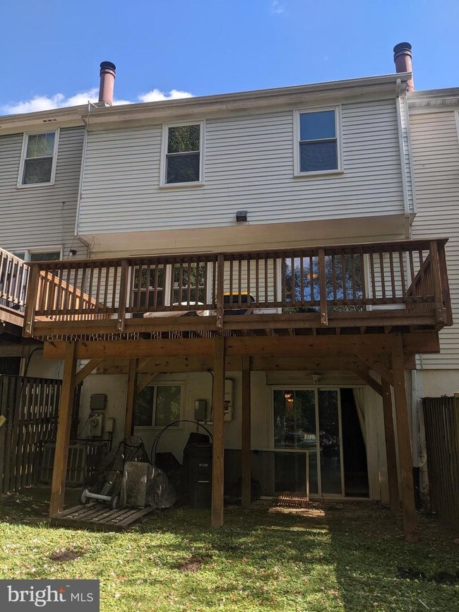 Building Photo - 6912 Woodstream Terrace