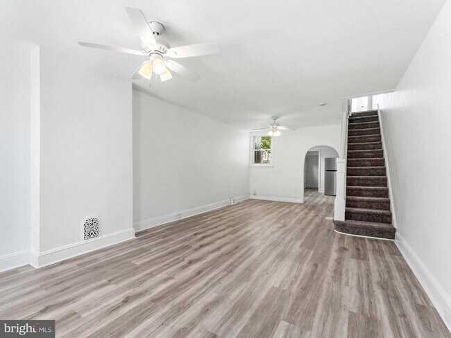 Foto del edificio - 1831 E Clementine St