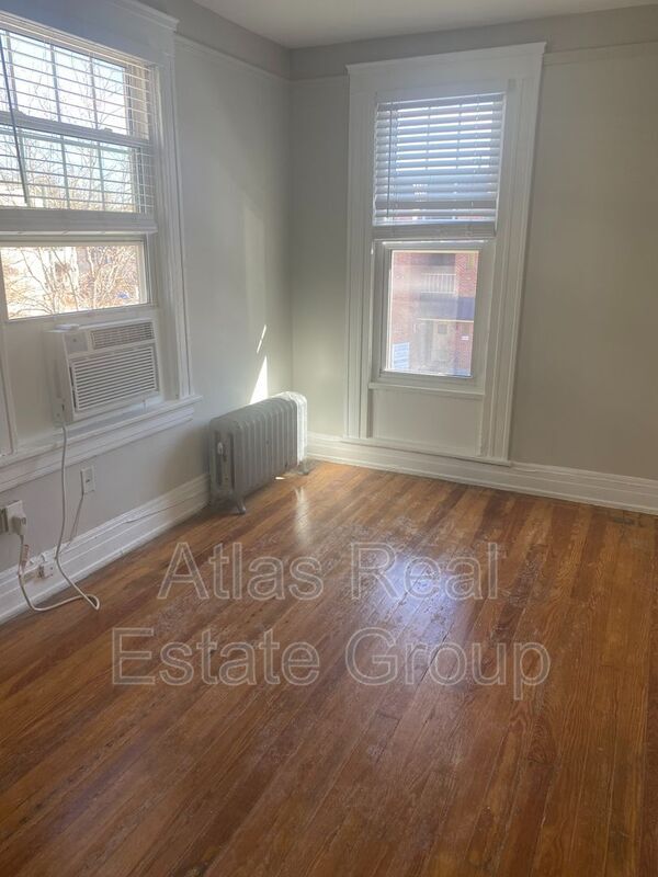 Building Photo - 1075-1085 N Clarkson St